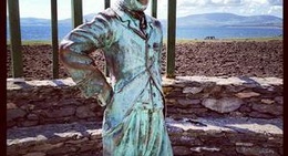 obrázek - Chaplin Statue