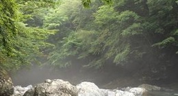 obrázek - 観音峯登山口休憩所