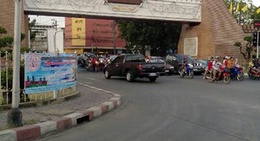 obrázek - ประตูไชยณรงค์ (ประตูผี)