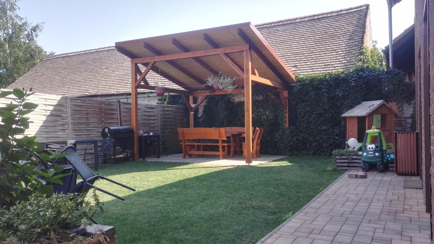 Penzion Opolany u Poděbrad - Zahrada s posezením - Zahrada s posezením