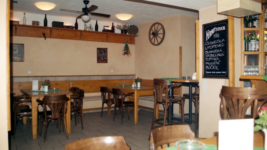 Penzion a restaurace U Třeboňského kola - Restaurace - v suterénu