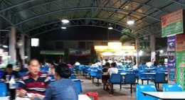 obrázek - Talad Toh Rung (ตลาดโต้รุ่ง)