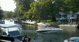 obrázek - The Inn Between Dining & Spirits