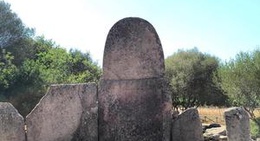 obrázek - tomba dei giganti coddu vecciu