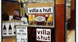 obrázek - Villa and Hut