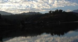 obrázek - Rich pool (เขื่อนในหมอก)