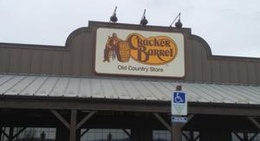 obrázek - Cracker Barrel Old Country Store