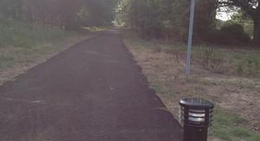 obrázek - Walking Trail @ Front & Roberson