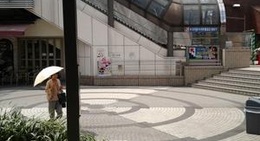 obrázek - カリヨン広場