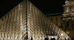 obrázek - Pyramide du Louvre