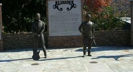 obrázek - The Boys From Fort Payne Alabama Statue