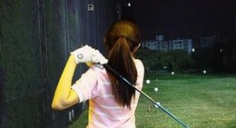 obrázek - 42 Tee-Off Driving Range