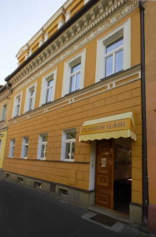 Pension Gábi - Pension Gábi III (Anglická ulice) - Pension Gábi III (Anglická ulice), 3 minuty od centra města, kuřácký salónek, parkování na zahradě podomluvě