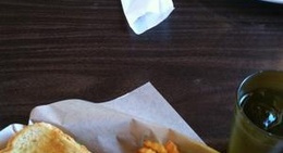 obrázek - Village Cafe/Daylight Donuts