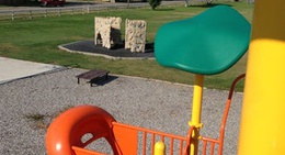 obrázek - Choteau Elementary School Playground