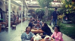 obrázek - Münire Sultan Medresesi ve El Sanatları Çarşısı