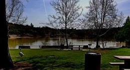 obrázek - Atascadero Lake