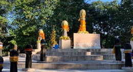 obrázek - เสาสะดือเมืองเชียงราย