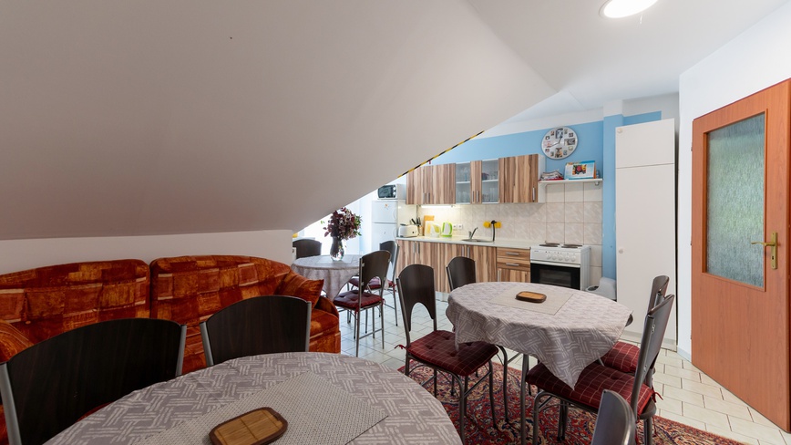 Ubytování u Sýkorů - Kuchyň - sezení