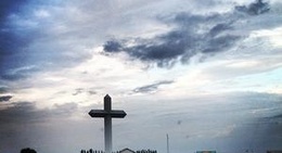 obrázek - Cross at the Crossroads