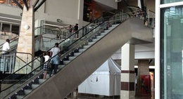 obrázek - Polo park retail mall