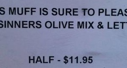 obrázek - Auntie Skinner's Riverboat Club